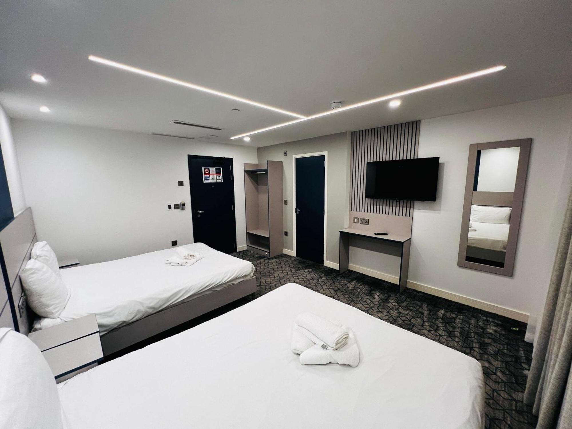 Ilford Grand Hotel ภายนอก รูปภาพ